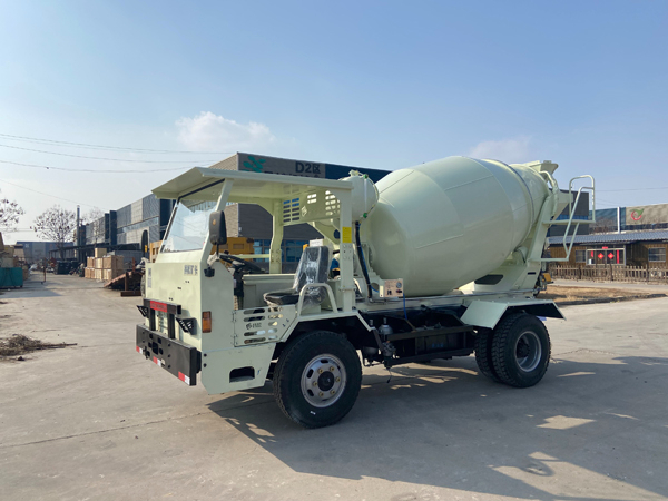 KJC-4矿用混凝土搅拌运输车